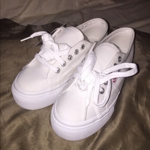 NEW IN BOX WHITE SUPERGA PLATFORM SNEAKERS
